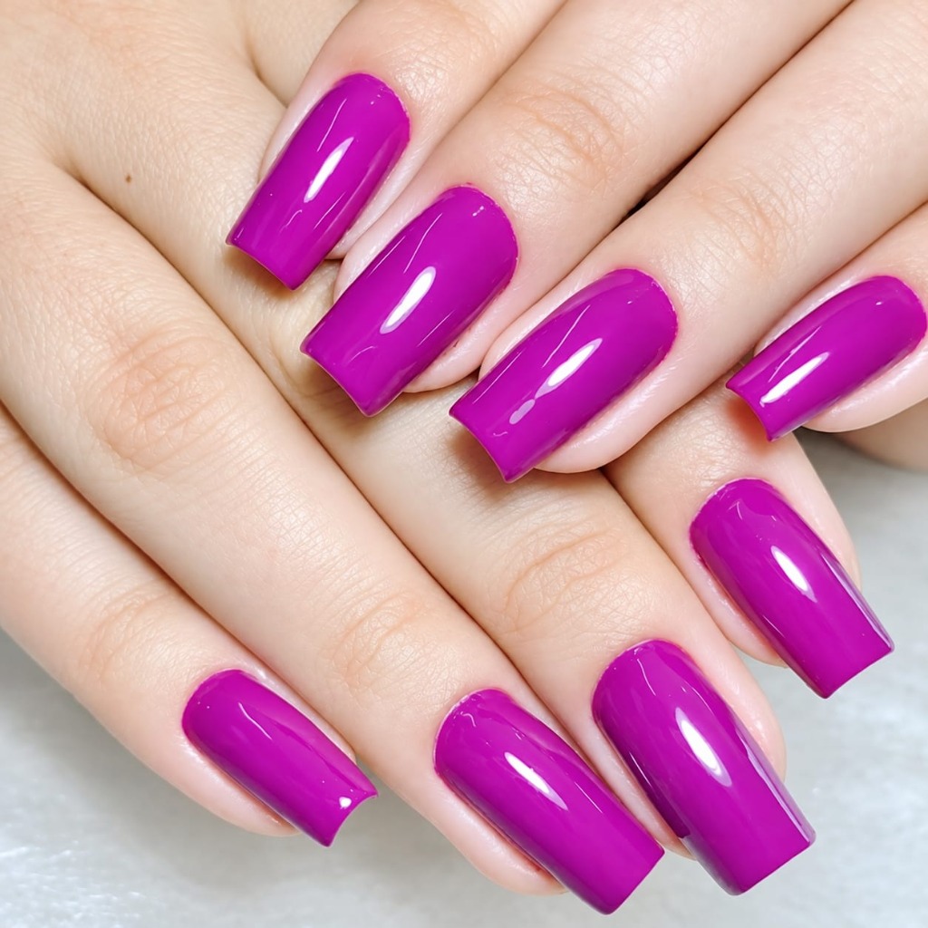 Unhas em tom cinza com formato quadrado elegante no salão Toque Classe